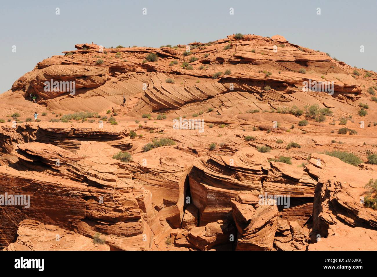 Überkreuzter Sandstein. Dieses Foto wurde in Horseshoe Bend, Arizona, USA, aufgenommen. Stockfoto