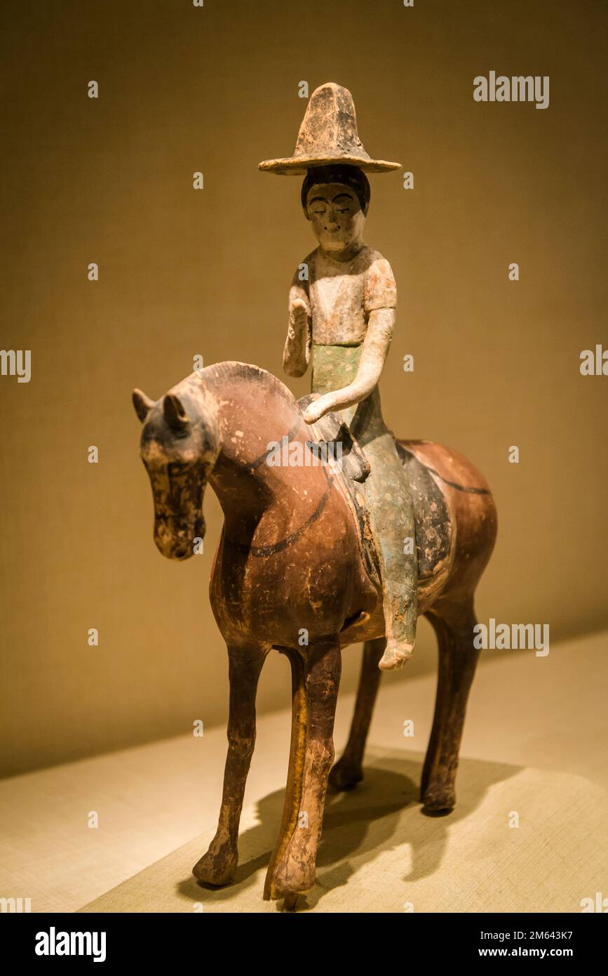 Horse and Female Rider, Tang Dynastie, Th Century, Ancient Chinese Art Gallery, Metropolitan Museum of Art, New York City, USA, Ancient Chinese Art g Stockfoto