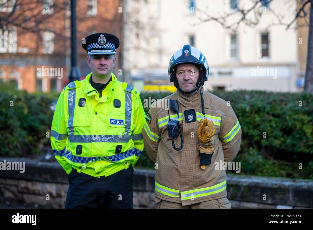 Police Scotland Chief Superintendent Phil Davison (links) und Jason