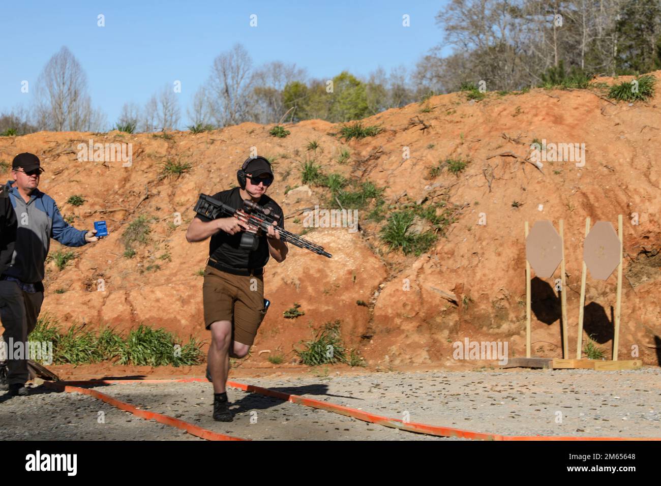 Pvt. 2. Klasse Jonathan Wiedell dreht während der 2022 Palmetto State