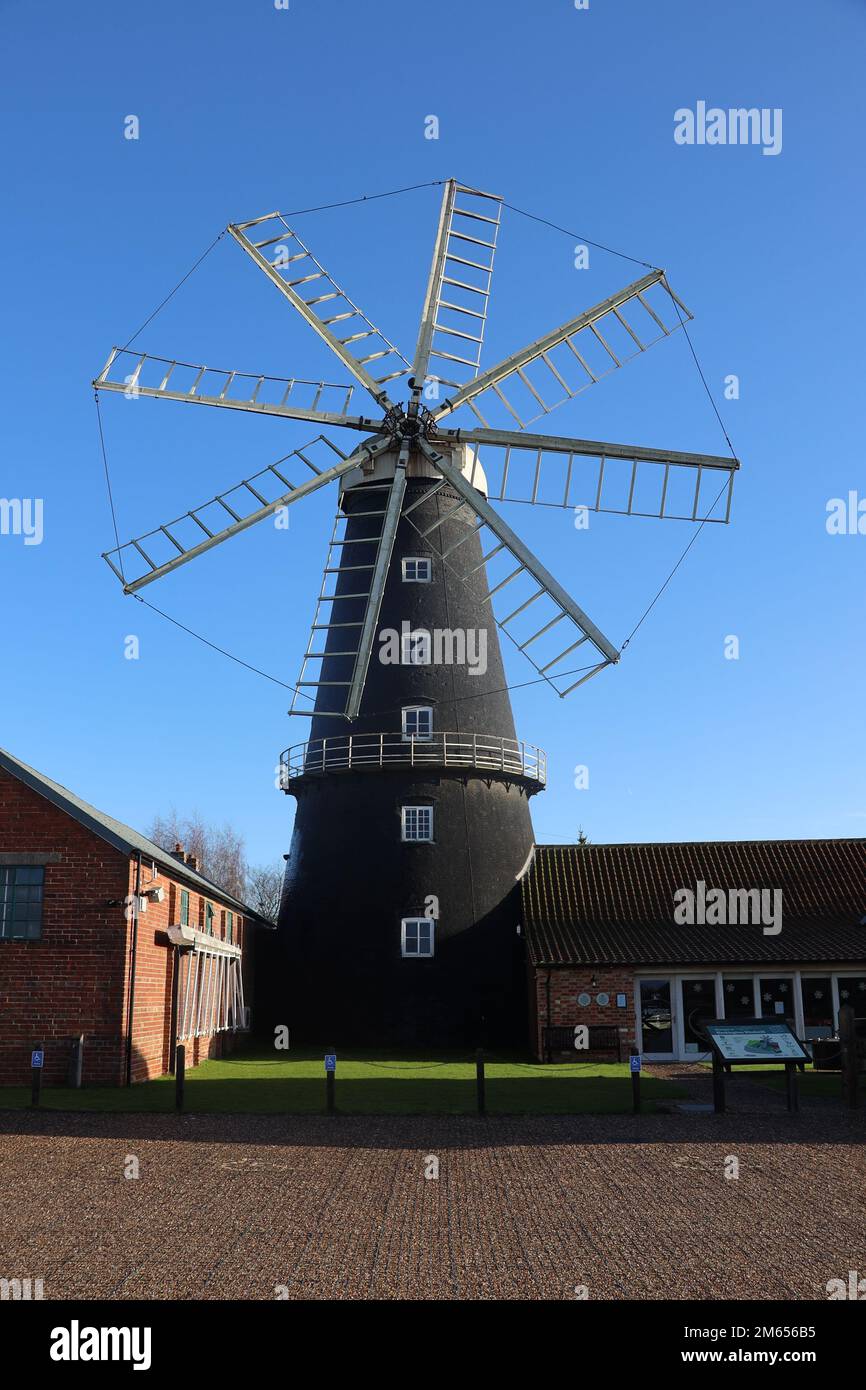 Heckington Windmill, Working 8-Sail Windmill, Heckington, Sleaford Lincolnshire, Großbritannien. Stockfoto