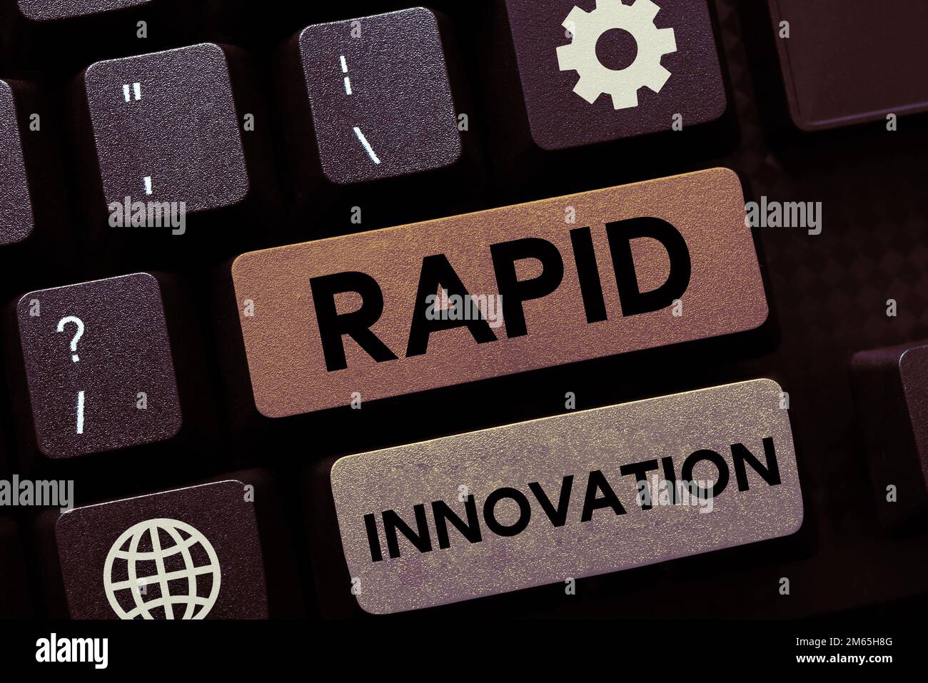 Handgeschriebenes Schild Rapid Innovation. Geschäftsüberblick Merkmal einer Website, die Suchmaschinenalgorithmen verwendet Stockfoto