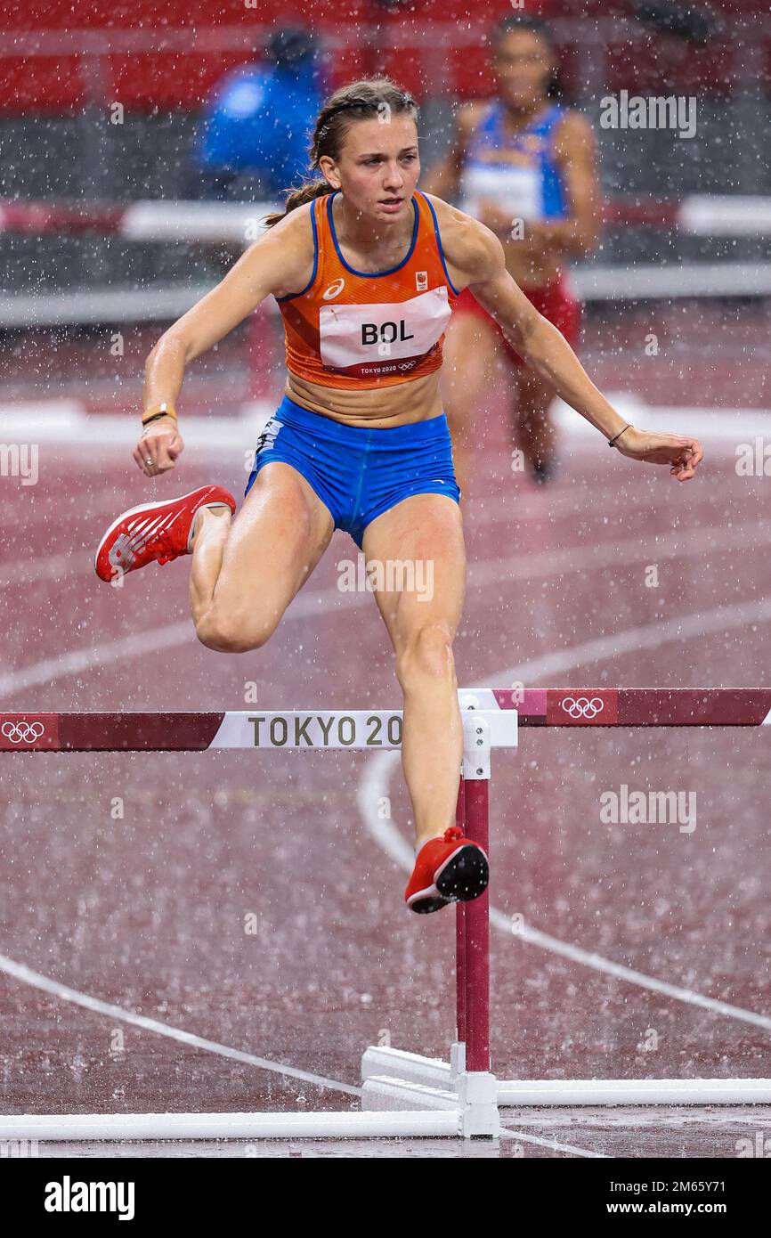Femke Bol (NED) nimmt bei den Olympischen Sommerspielen 2020 (2021) in Tokio, Japan, am 400-Meter-Hürdenspiel der Frauen Teil Stockfoto