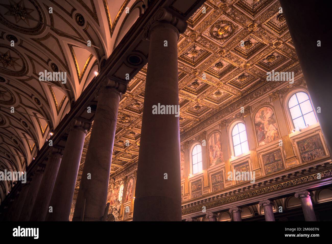 kirche santa Maria Maggiore, Rom, Italien. barocke Kathedrale der Heiligen maria in Rom. Römische Kirche. Päpstliche Kathedrale von Rom. Stockfoto