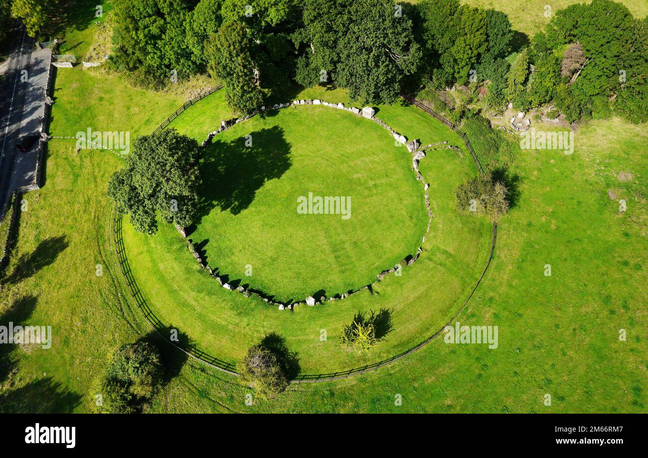 Grange Steinkreis. Lough Gur, Irland. Neolithisch. Die Antenne zeigt eine Erdbank mit einem Durchmesser von etwa 45m mm und 113 zusammenhängenden Steinen. Der Eingang ist im N.E.-Quadranten Stockfoto
