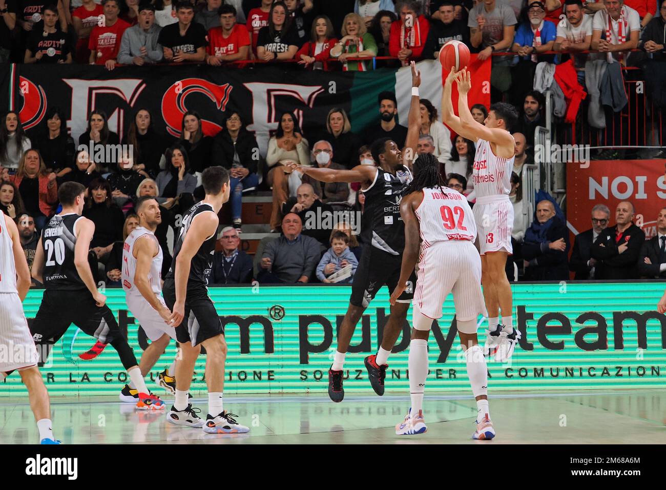 Enerxenia Arena, Varese, Italien, 02. Januar 2023, Matteo Librizzi (Openjobmetis Varese) während Openjobmetis Varese vs. Bertram Yachts Derthona Torto Stockfoto