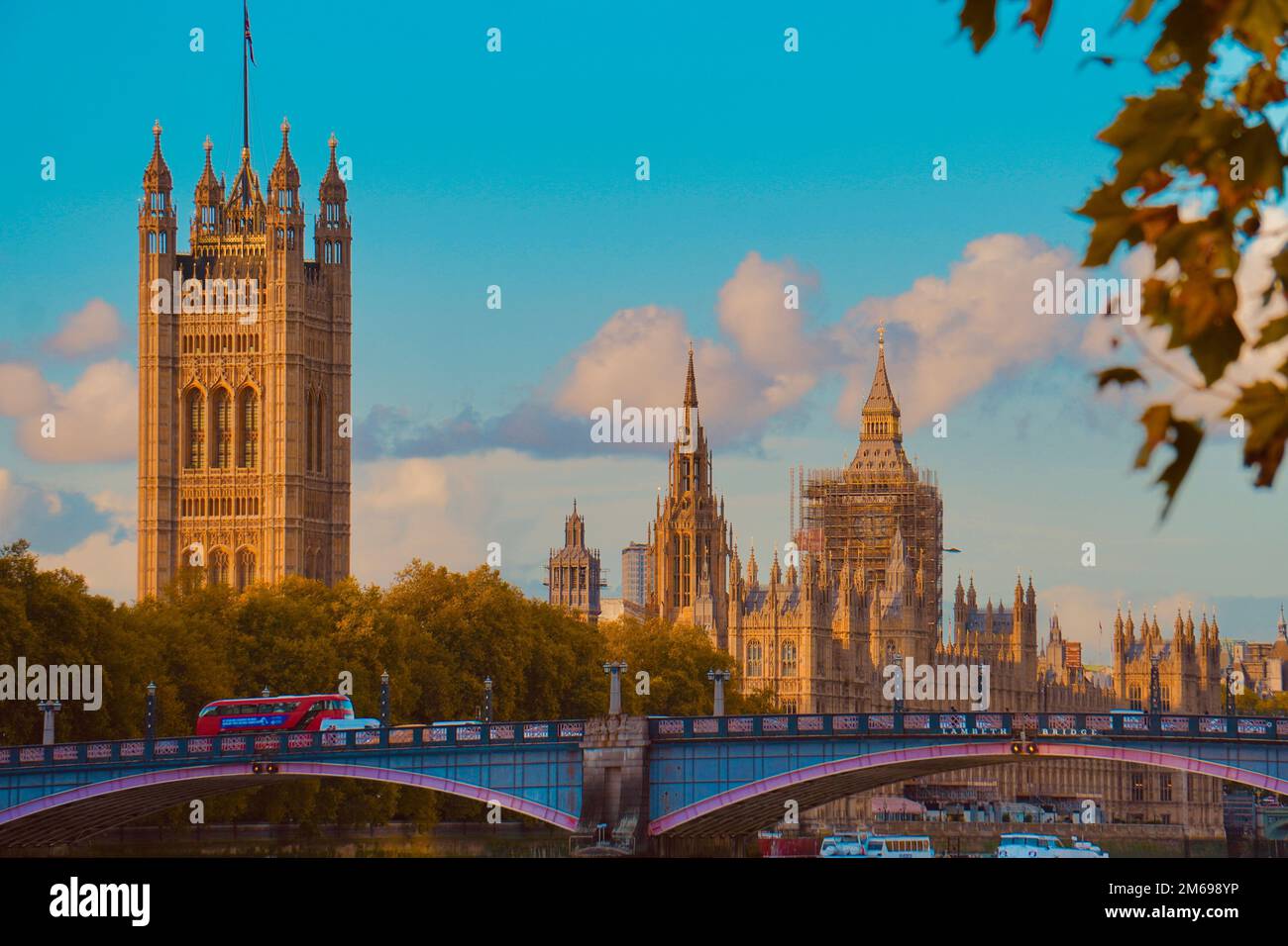 Der Palast von Westminster aus der Vogelperspektive Stockfoto