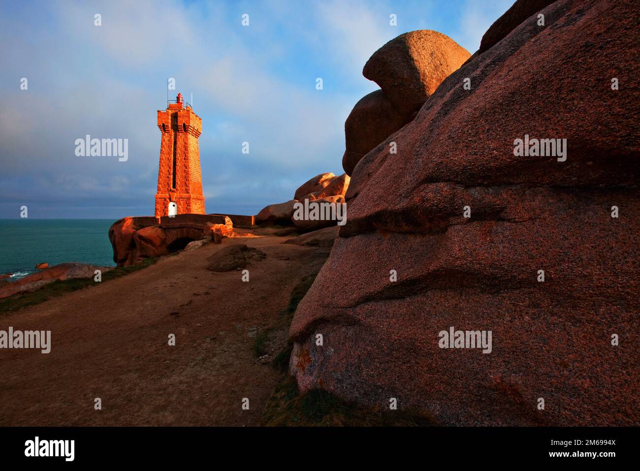 Weg zum Leuchtturm Men Ruz Stockfoto