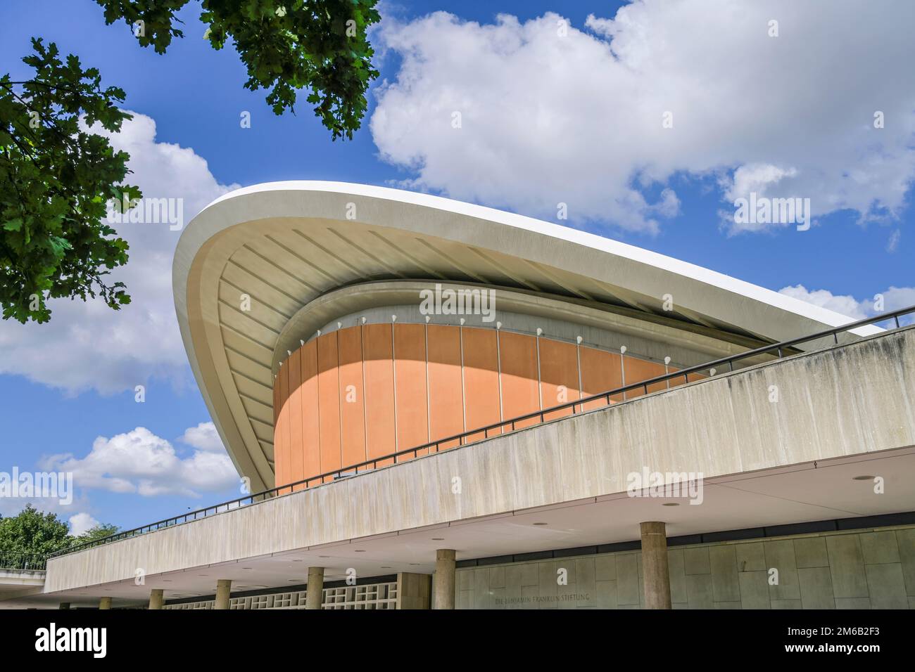 Haus der Kulturen der Welt, John-Foster-Dulles-Allee, Tiergarten, Berlin, Deutschland Stockfoto Haus der Kulturen der Welt, John-Foster-Dulles-Allee, Tiergarten, Berlin, Deutschland Stockfoto