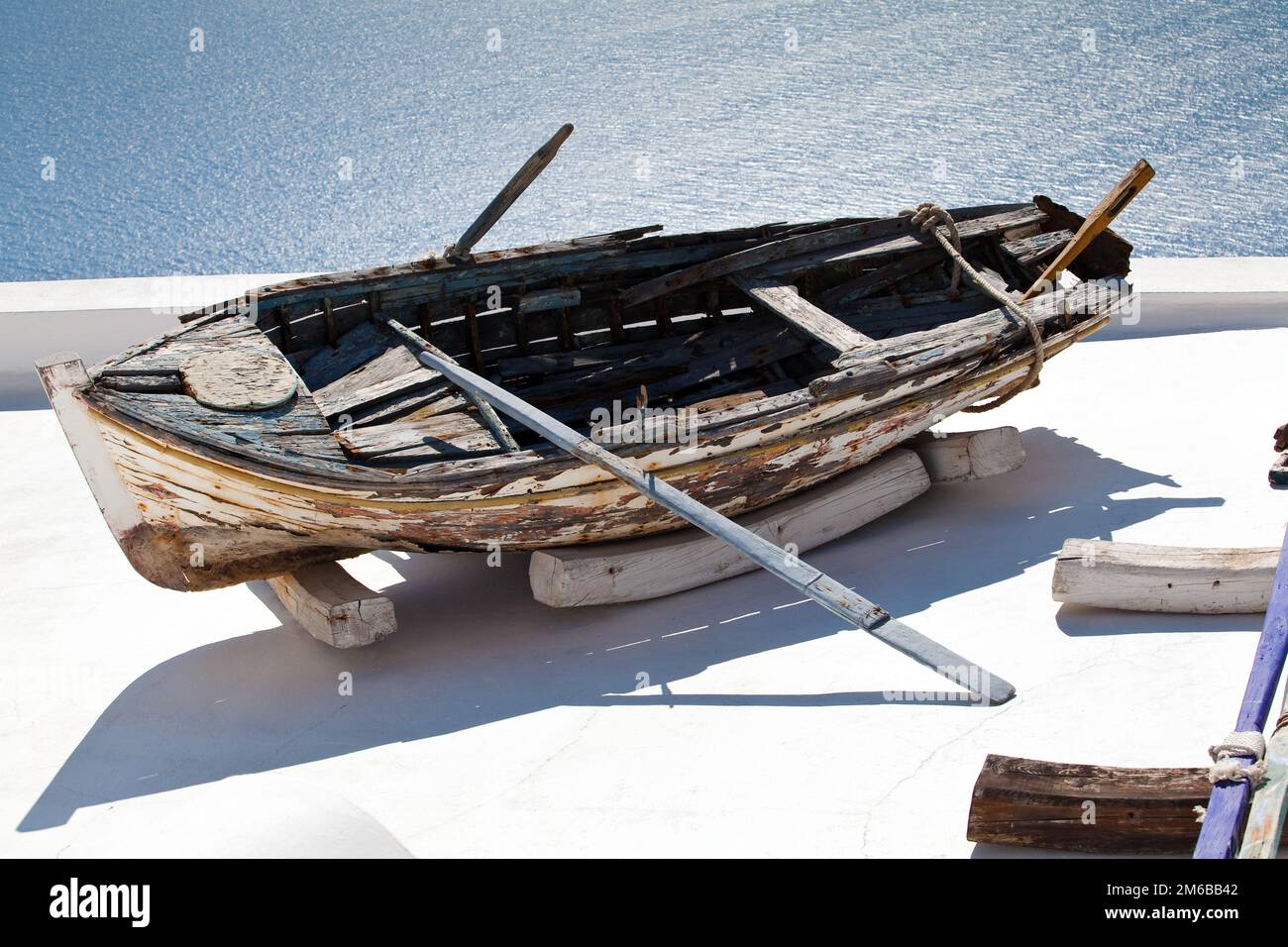Ruiniertes ruderboot -Fotos und -Bildmaterial in hoher Auflösung – Alamy
