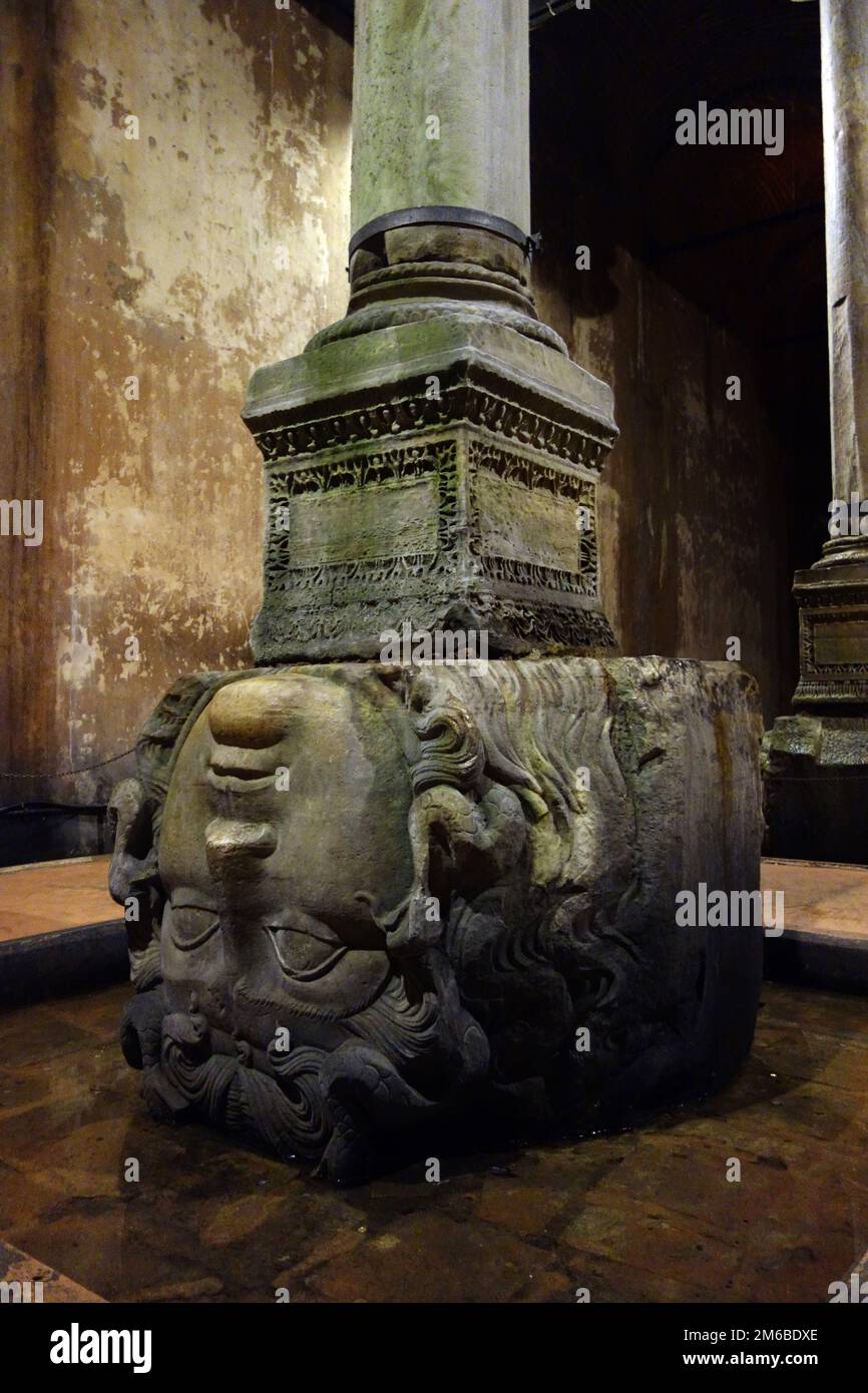 Medusa, Basilika Cisterna, Istanbul Stockfoto