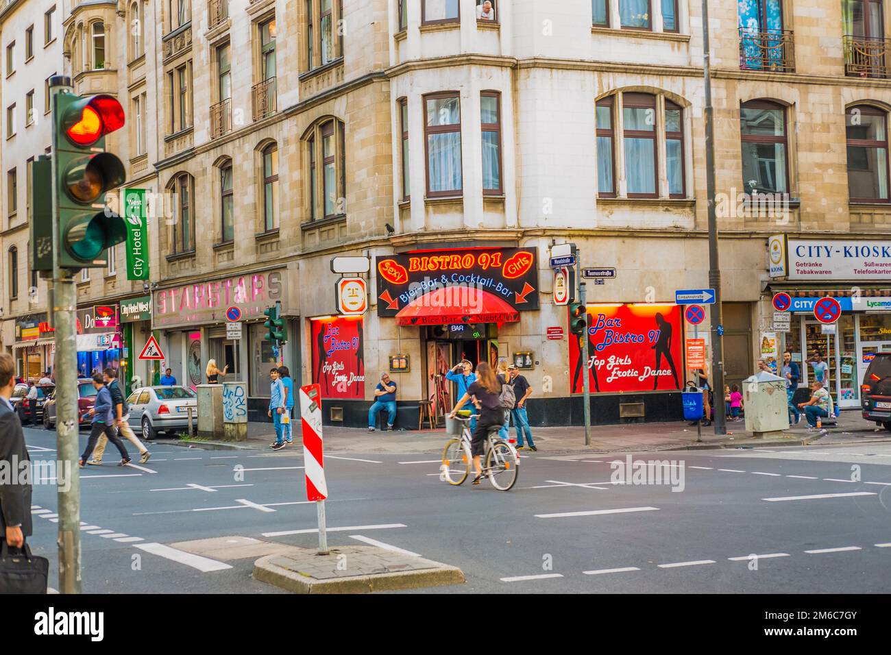 Straßenszene mit Taunusstrase, Moselstrase Stockfoto