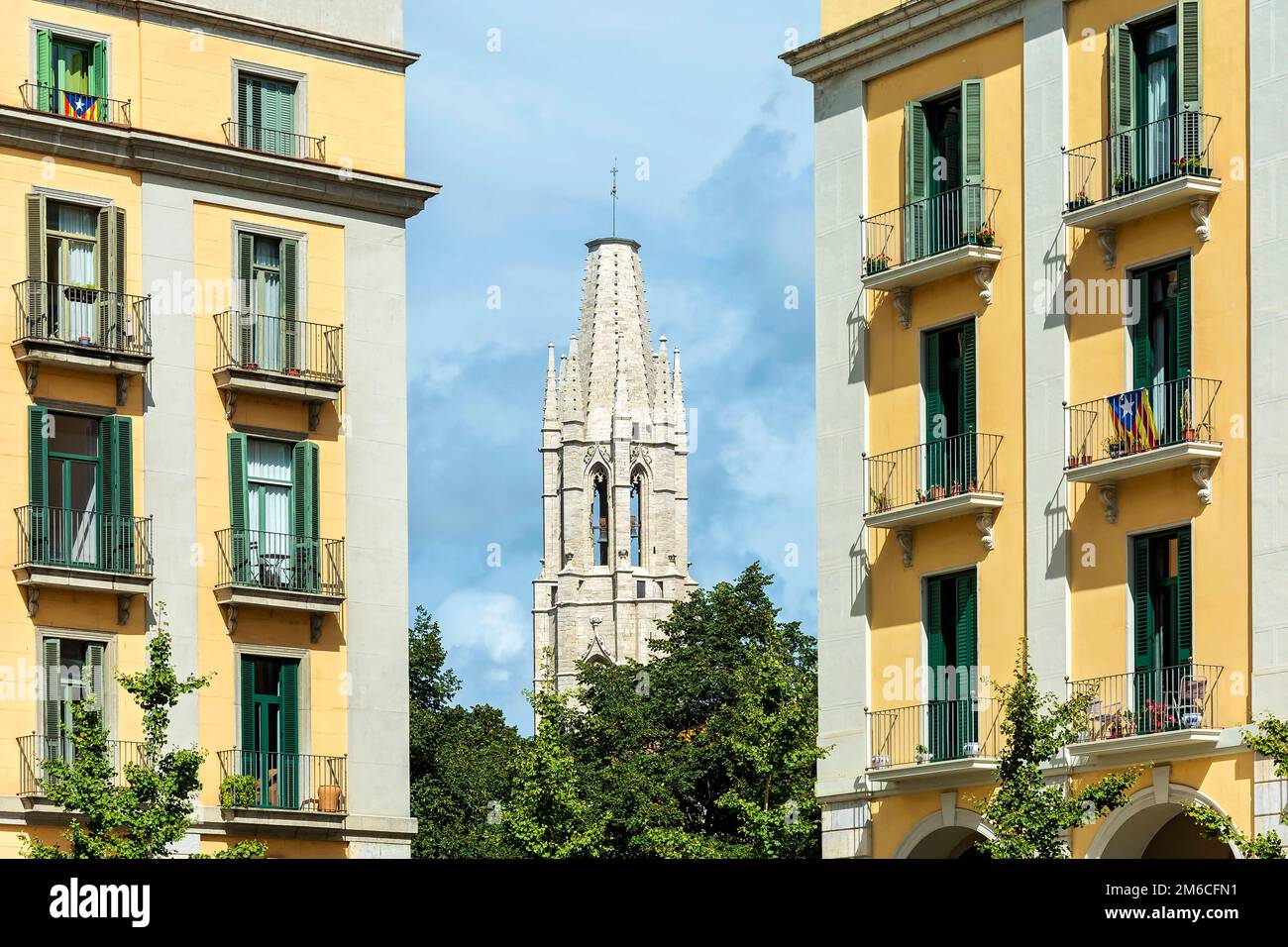 Glockenturm der Kathedrale der spanischen Stadt Girona Stockfoto
