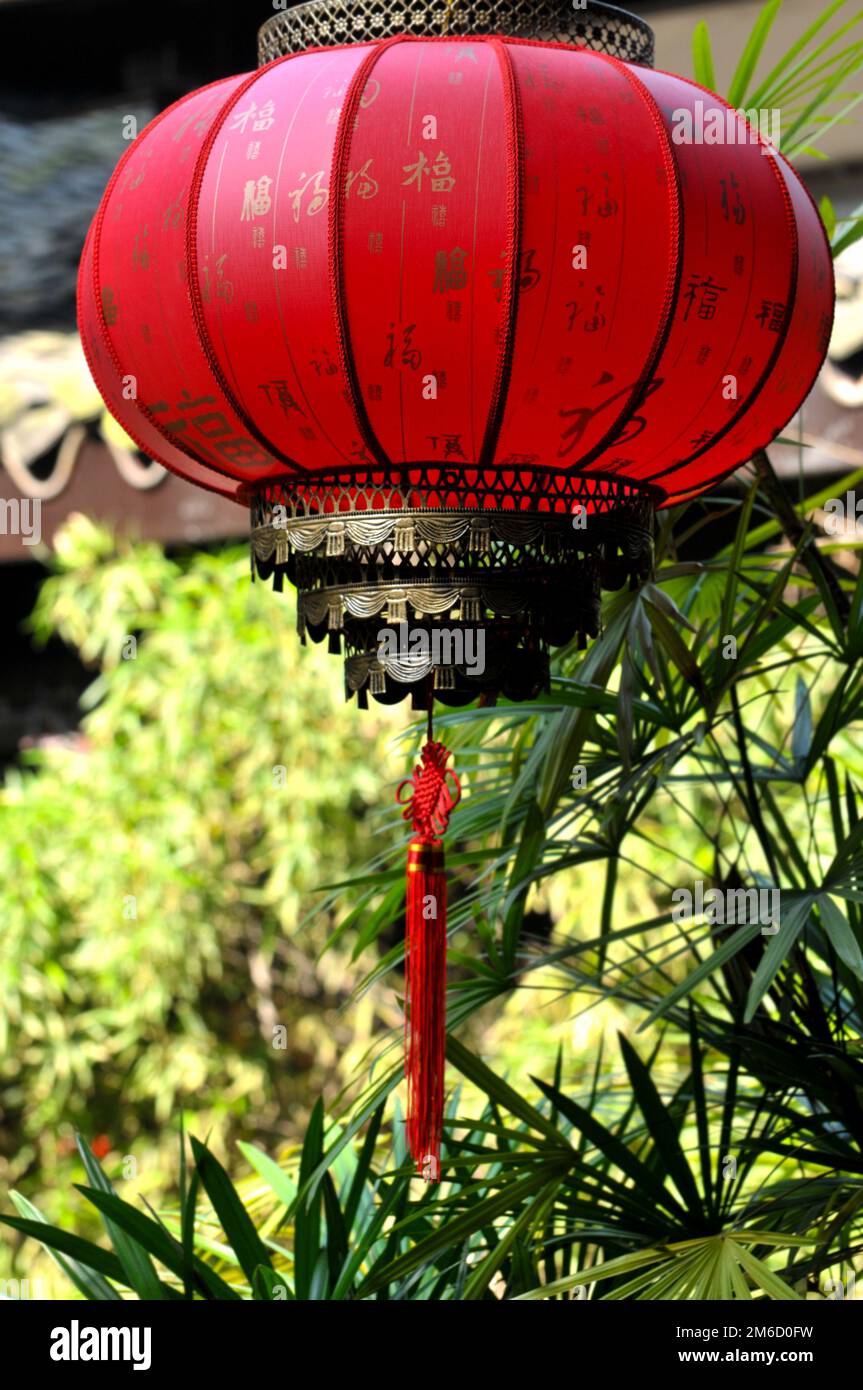 chinesische Laterne im Tempel Stockfoto
