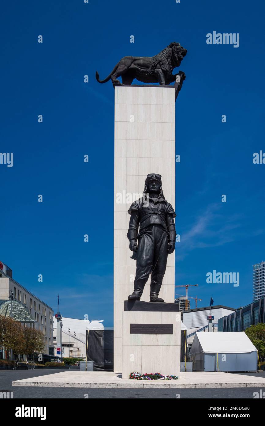 Statue von General Millan Rastislav Stefanik in bratislava Stockfoto