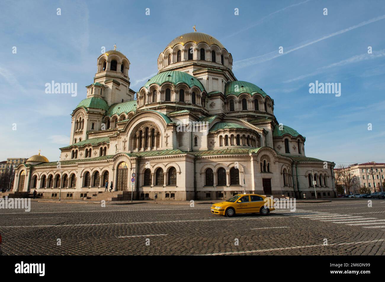Bulgarische Taxi, die Alexander-Newski-Kathedrale in Sofia. Bulgarien Stockfoto