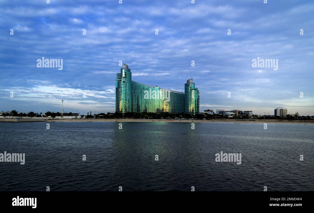 Stolz auf Dubai, einzigartige Gebäude und Wolkenkratzer aus der Stadt Dubai Stockfoto
