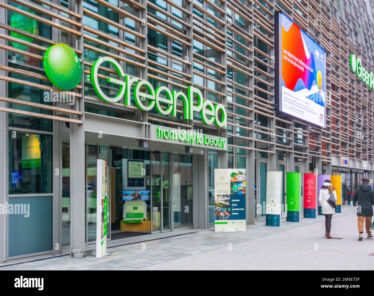 Green Pea-Gebäude der Stadt Turin - Green Pea ist das dritte Projekt der Familie Farinetti nach Uniero und Eataly - Turin, Piemont, Italien. Stockfoto