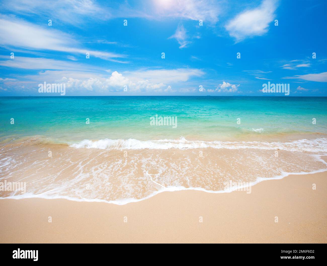 Schöner Strand und tropischen Meer Stockfoto