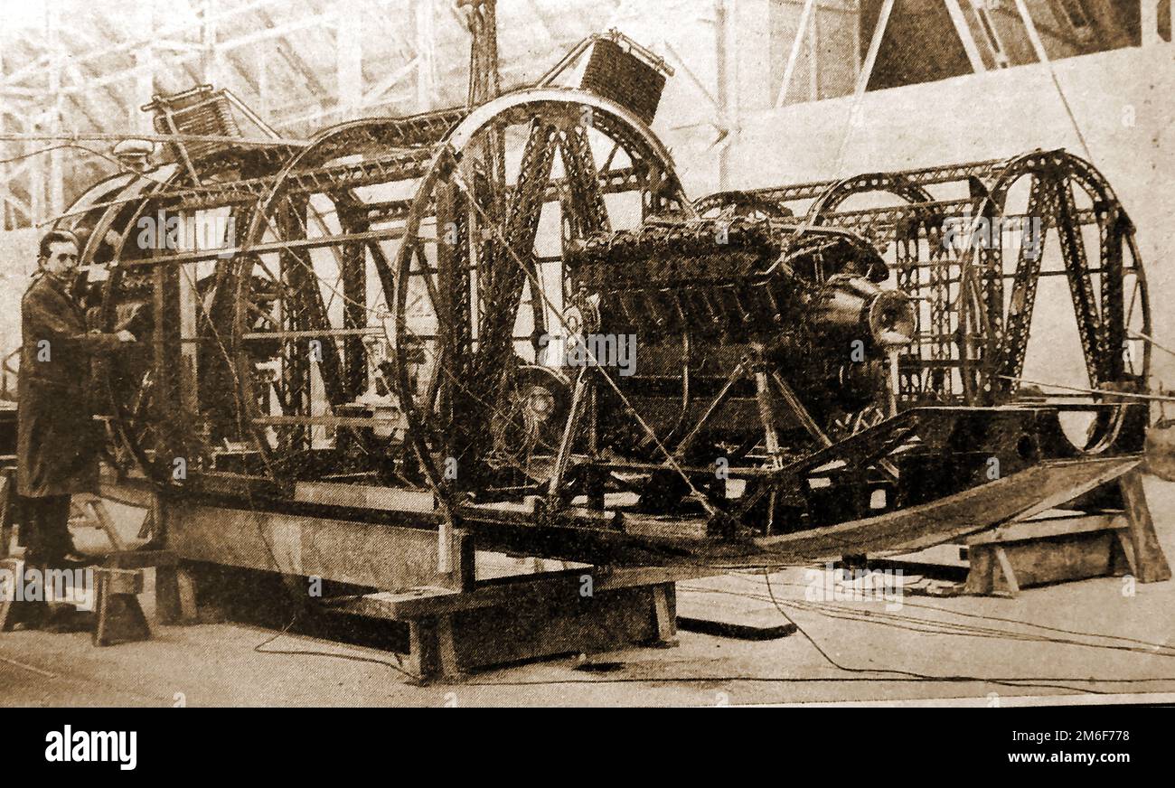 Ein Bild aus dem Jahr 1930er von einem der drei Motorwagen des britischen Luftschiffs R100, jedes mit 2 x 750 PS Motoren. Stockfoto