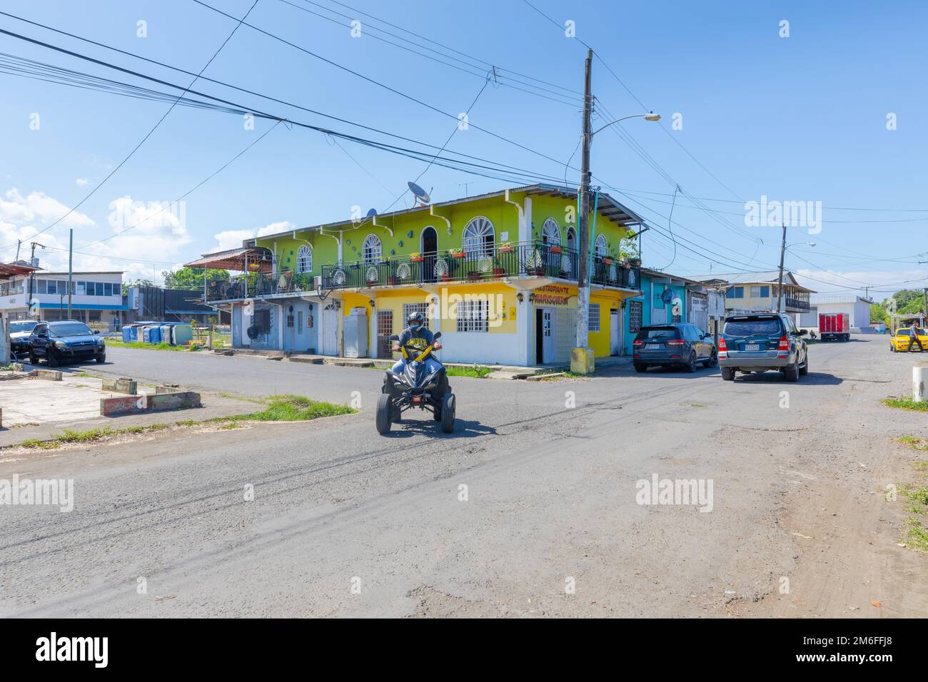 Panama, Hafenstadt Armuelles, Straßenleben im Zentrum der Stadt an einem sonnigen Tag Stockfoto