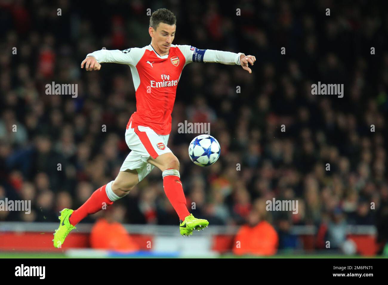 Laurent Koscielny von Arsenal - Arsenal gegen Bayern München, UEFA Champions League - Runde der 16. Etappe, Emirates Stadium, London - 7. März 2017. Stockfoto