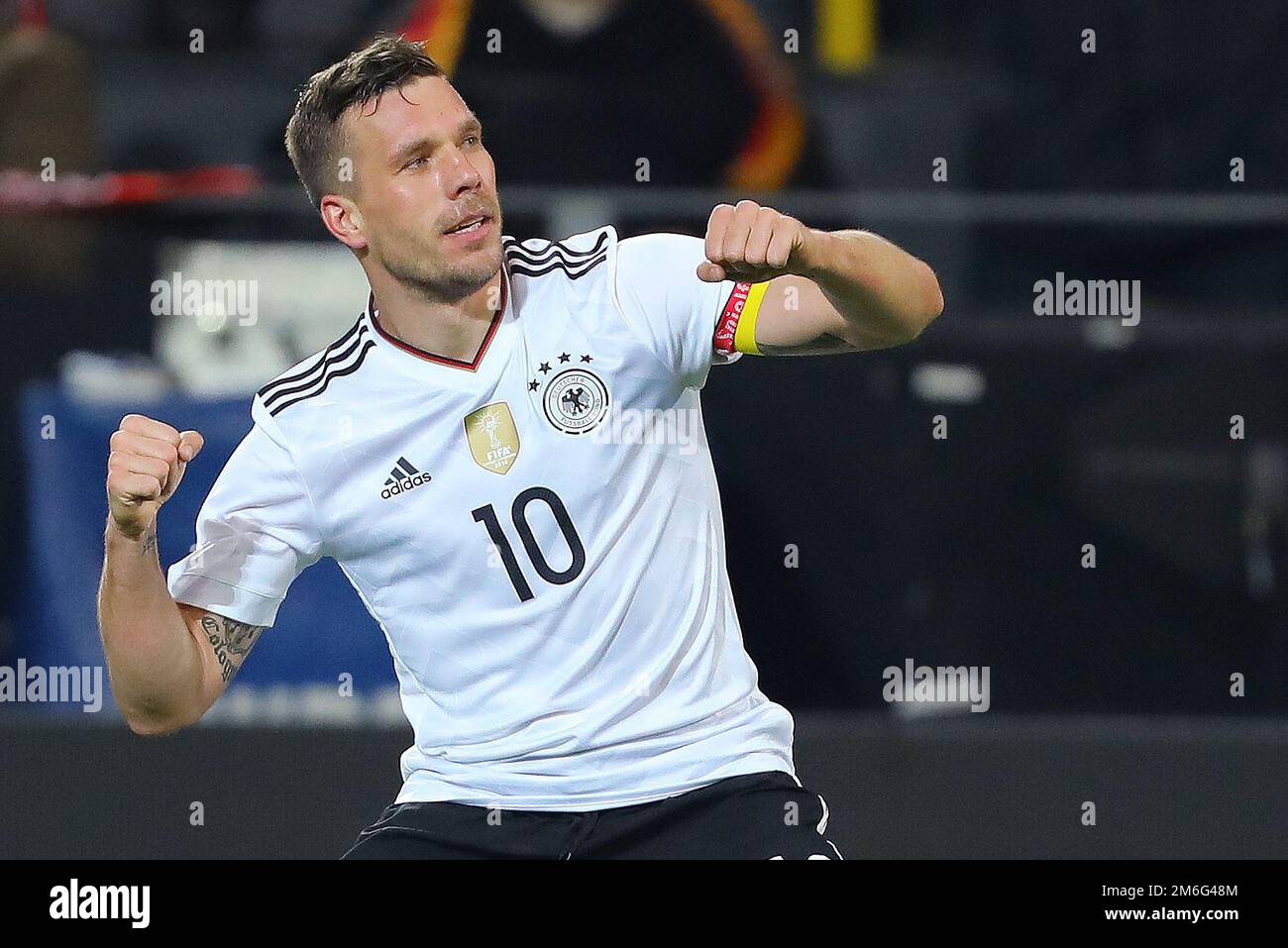 Lukas Podolski aus Deutschland feiert, nachdem er das Siegertor geschossen hat und es 1-0 geschafft hat – Deutschland gegen England, International Friendly, Signal Iduna Park, Dortmund – 22. März 2017. Stockfoto