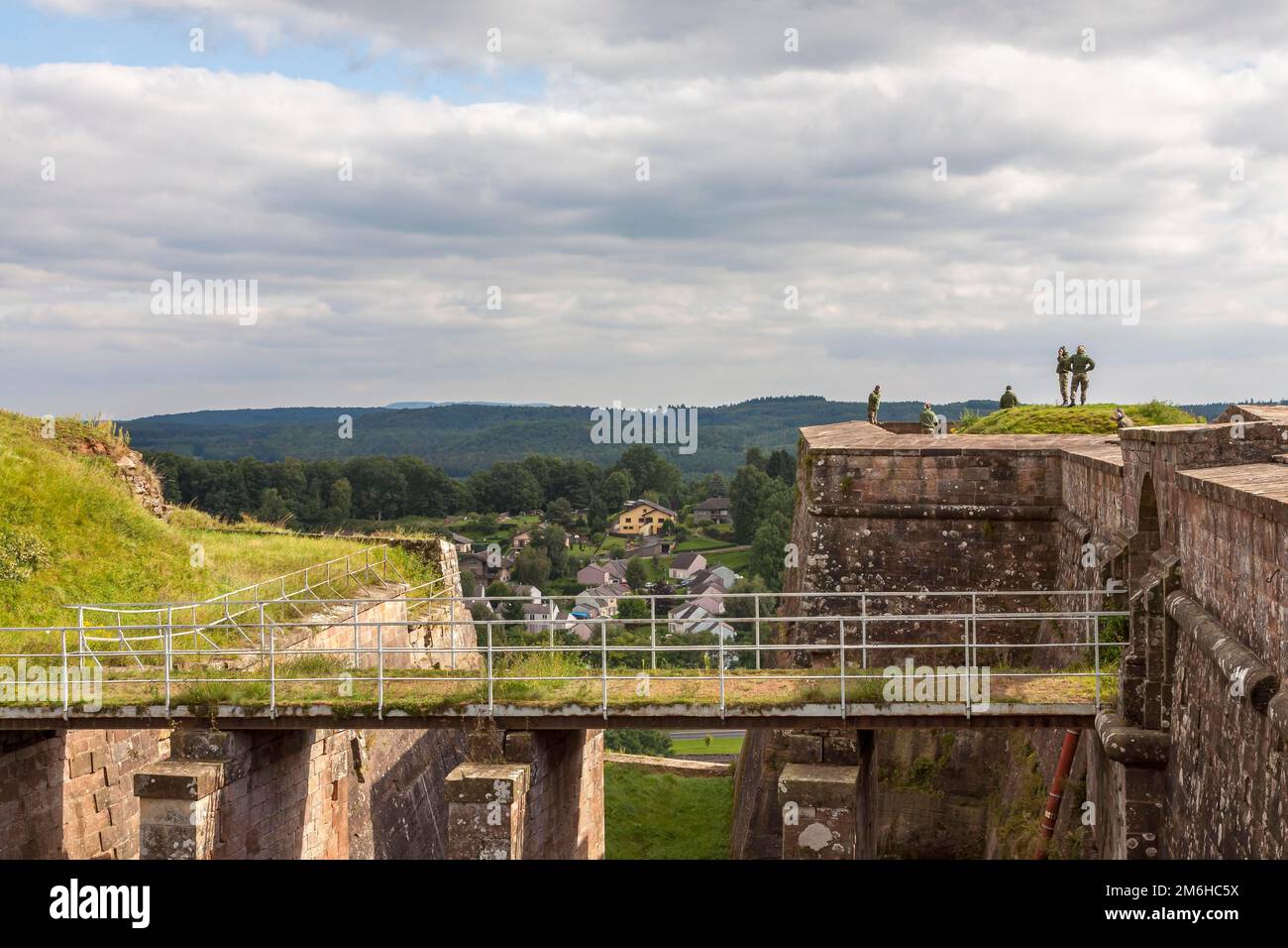 Zitadelle Bitsch, Brücke zur Bastion vor dem Norden, Departement Moselle in der Region Grand Est, Frankreich Stockfoto