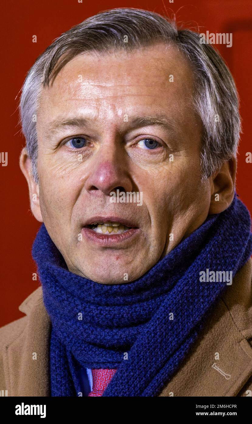 Malchow, Deutschland. 22. November 2022. Heiko Geue (SPD), Finanzminister von Mecklenburg-Vorpommern, bei einer Ernennung an der Staatlichen Feuerwehr- und Katastrophenschutzschule. Kredit: Jens Büttner/dpa/Alamy Live News Stockfoto