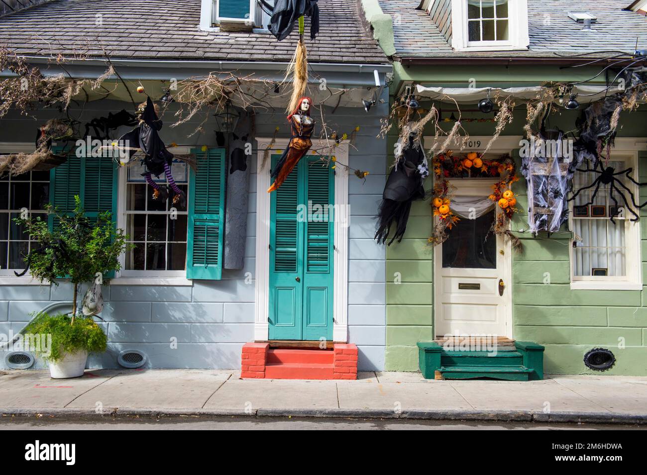 Halloween dekoriertes Haus, French Quarter, New Orleans, Louisiana, USA Stockfoto