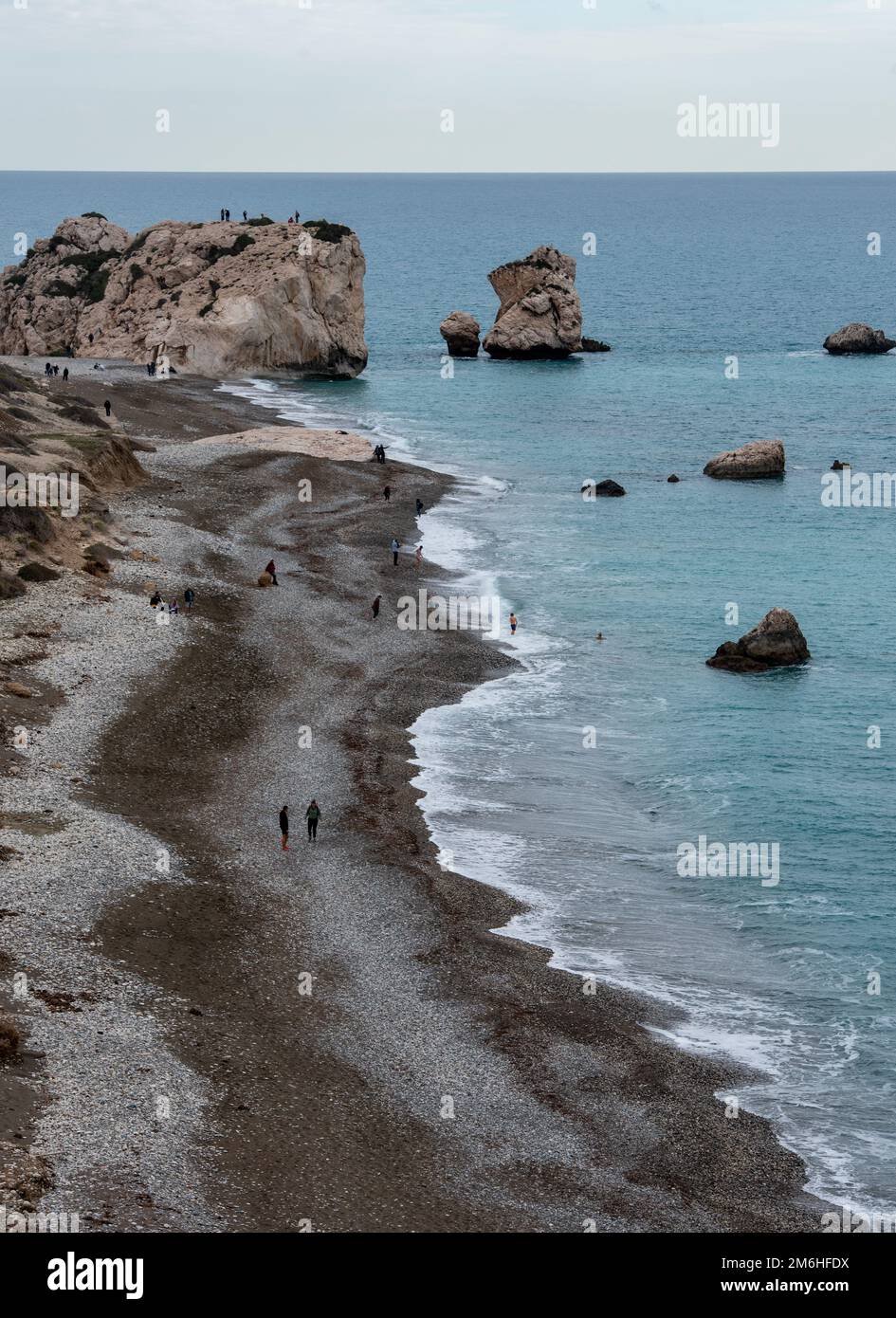 Küstengebiet des Felsens der Aphrodite, Petra tou Romiou im Paphos-Distrikt in Zypern Stockfoto