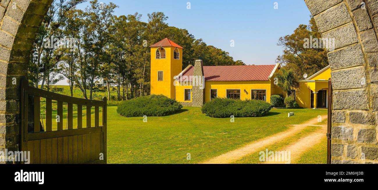 Eingang Del Palacio Grooto, Flores, Uruguay Stockfoto