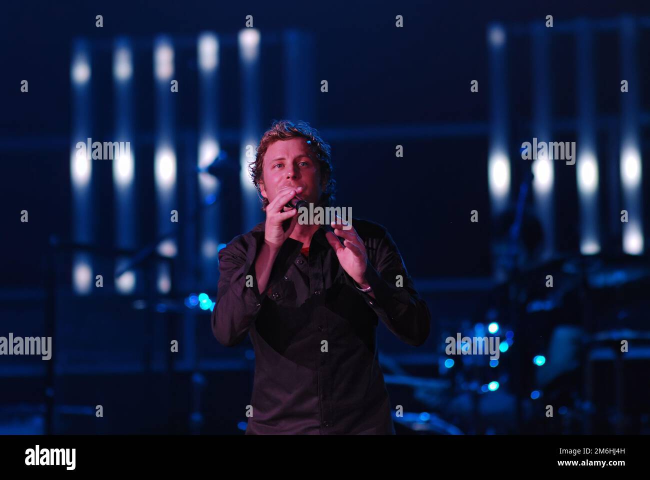 Countrymusikstar Dierks Bentley tritt vor einem Live-Publikum an der University of Florida am 2./14. Dezember 2008 auf. Kredit: Bill Ragan/Alamy Live News Stockfoto