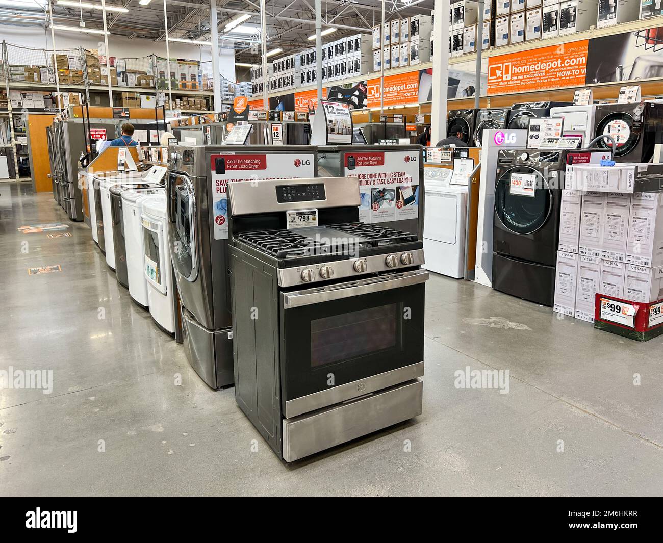 Mehrere elektronische Küchengeräte werden im Home Depot, Carmel Valley, San Diego verkauft Stockfoto