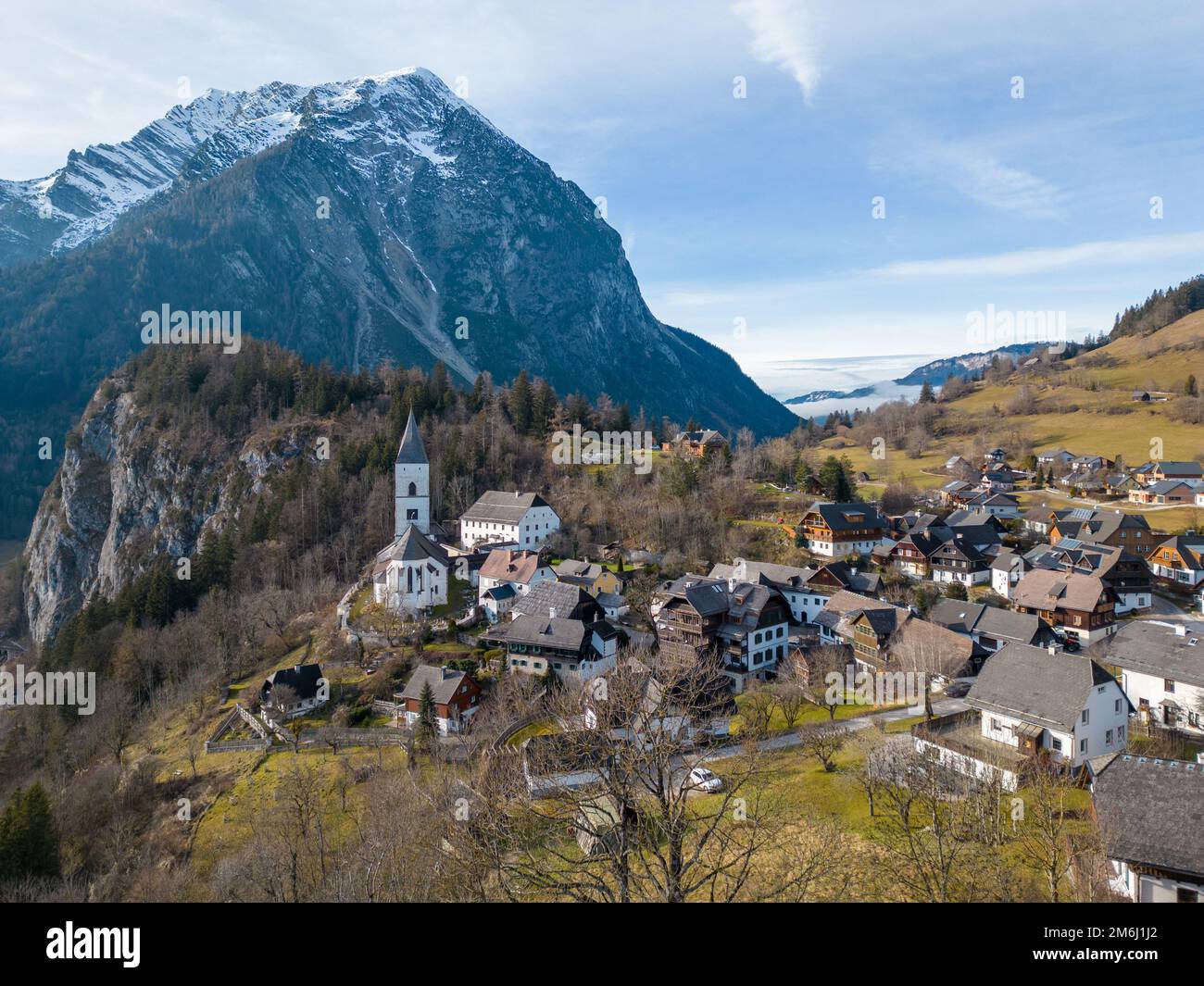 Blick auf das Dorf Pürgg im malerischen Ennstal-Tal in Steiermark, Österreich. Stockfoto