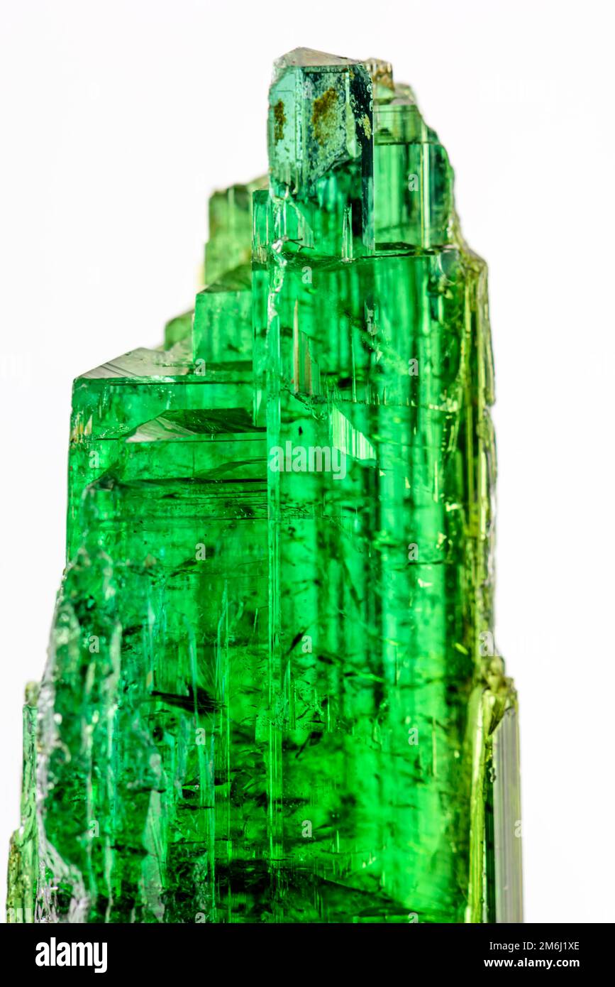 Brasilianischer grüner Turmalin-Rohkristall Stockfoto