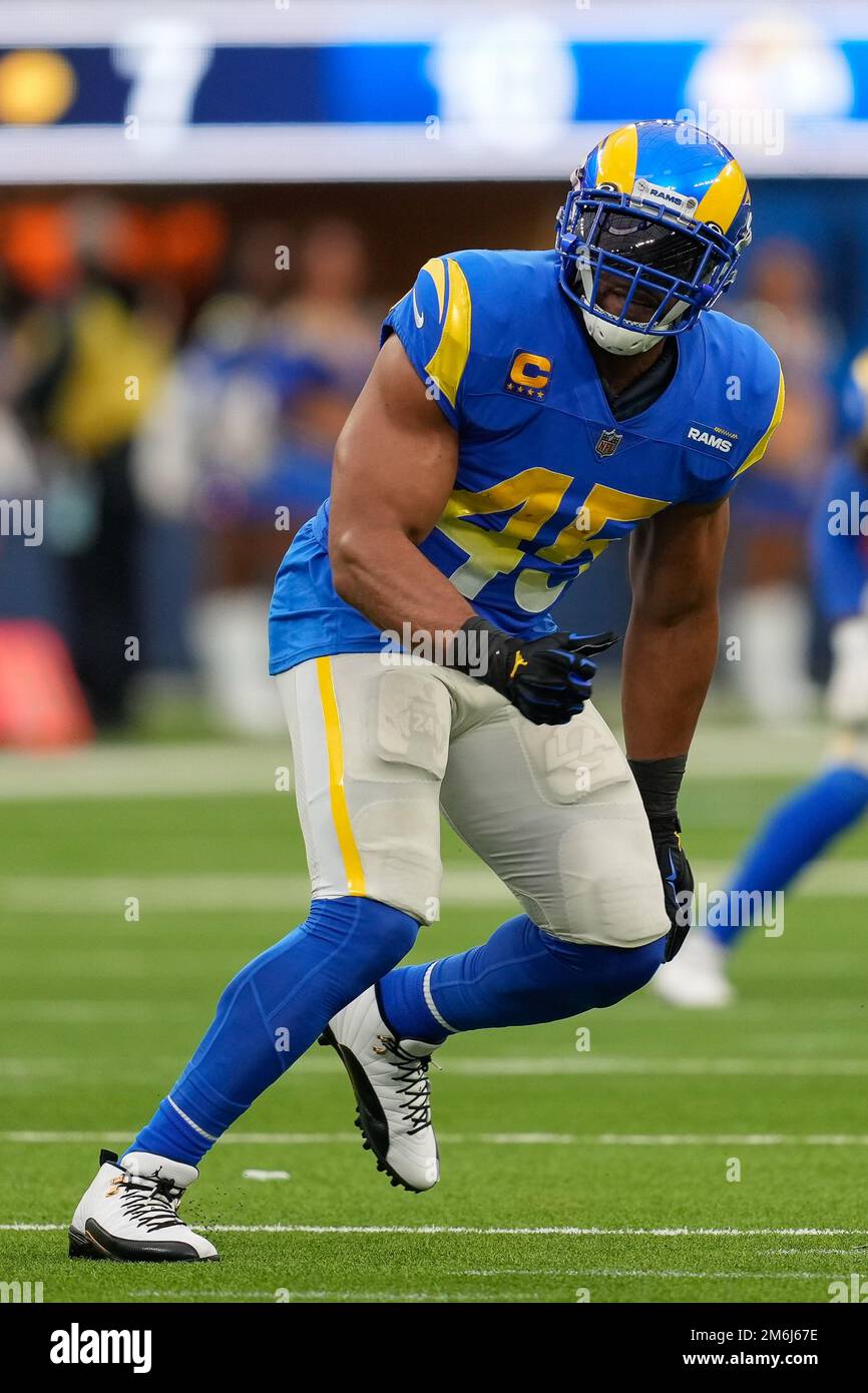 Los Angeles Rams Linebacker Bobby Wagner (45) gegen die Seattle Seahawks während eines NFL-Footballspiels am Sonntag, den 4. Dezember 2022, in Inglewood, Calif auch Stockfoto