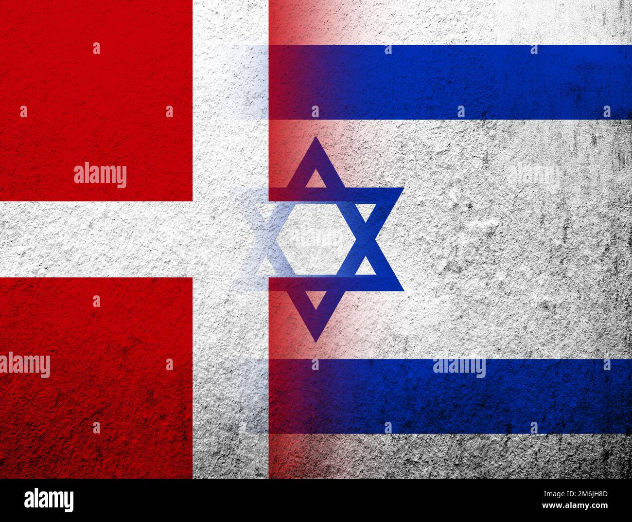 Das Königreich Dänemark Staatsflagge mit Staatsflagge des Staates Israel. Grunge Hintergrund Stockfoto