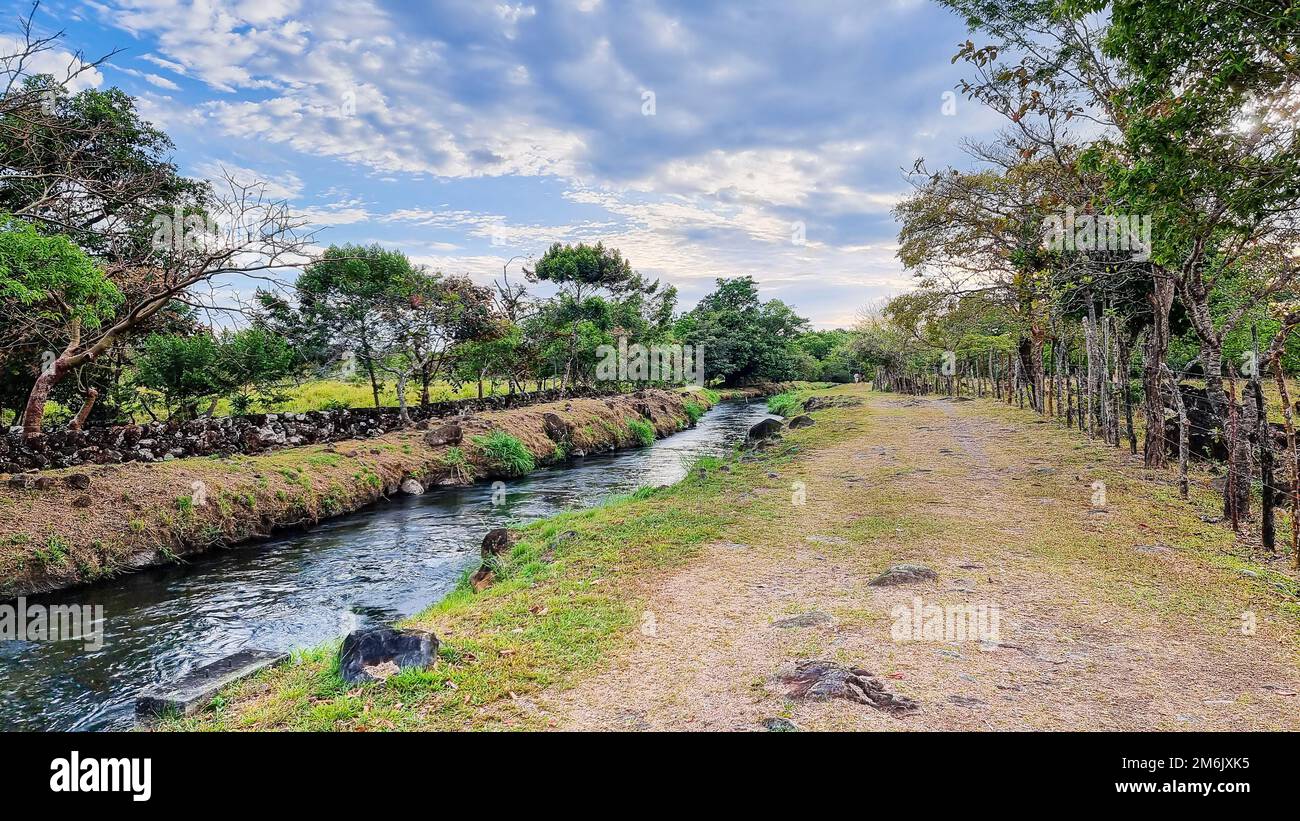 Panama, Dolega, Cano Creek und Fußweg entlang der Küste Stockfoto