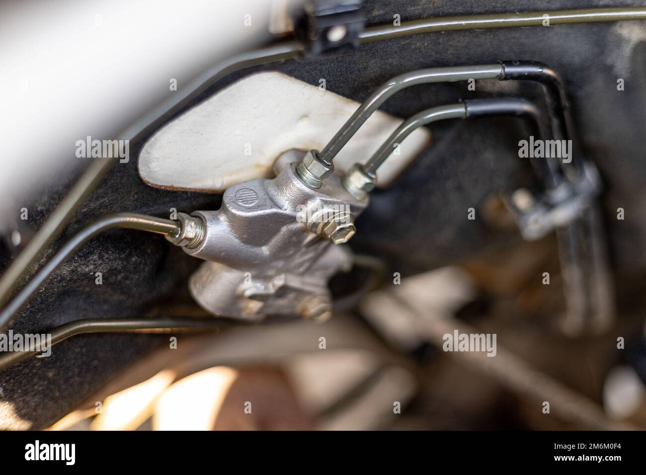 Proportionalventil Verteiler der Fahrzeugbremse. Selektiver Fokus Stockfoto