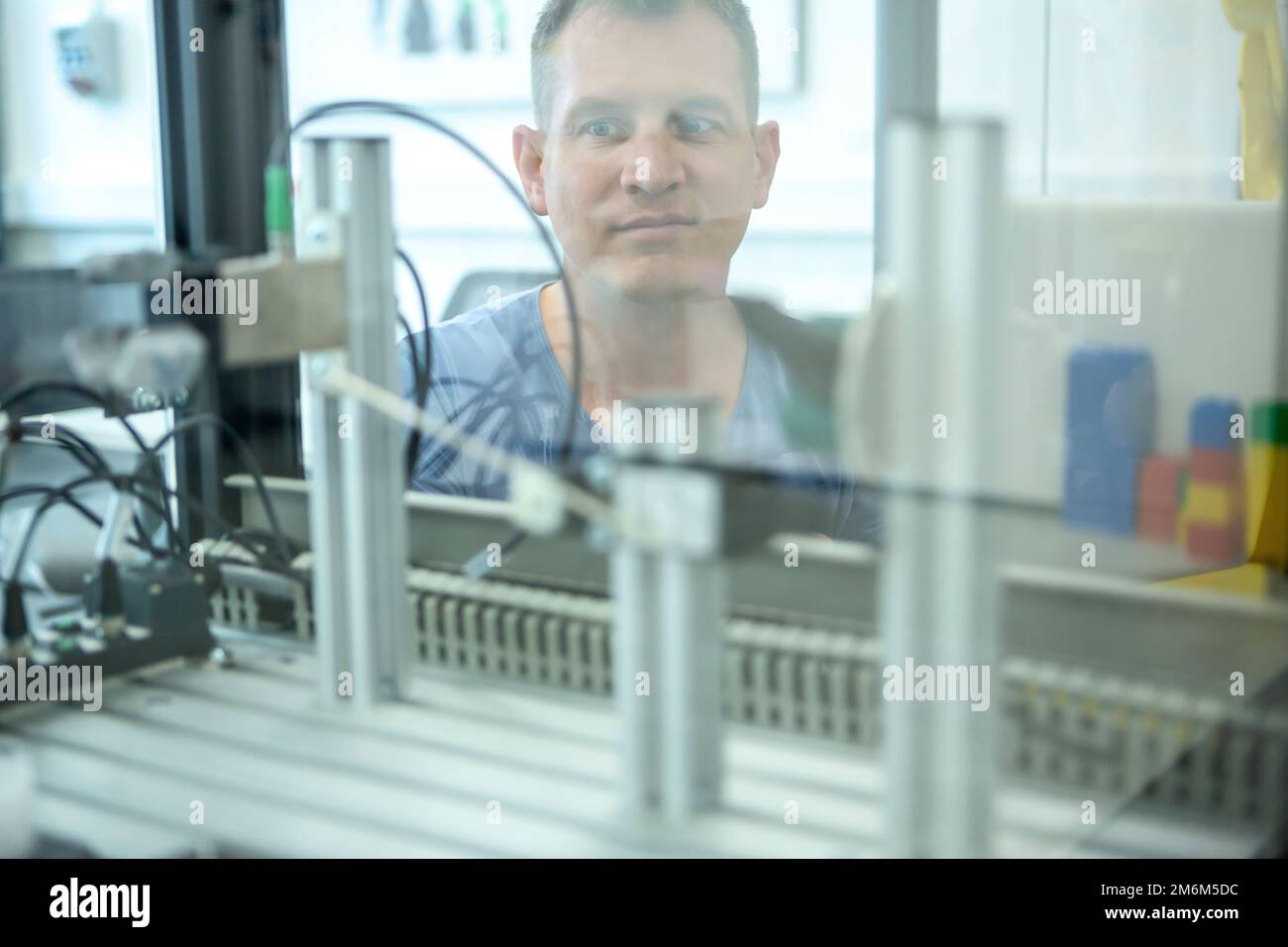 Entwicklung Von Industrierobotern Stockfoto