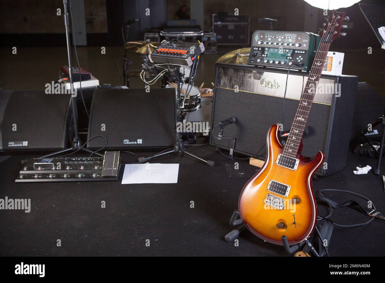 Jakko Jakszyk-Gitarre, fotografiert in Elstree Studios, London. Stockfoto