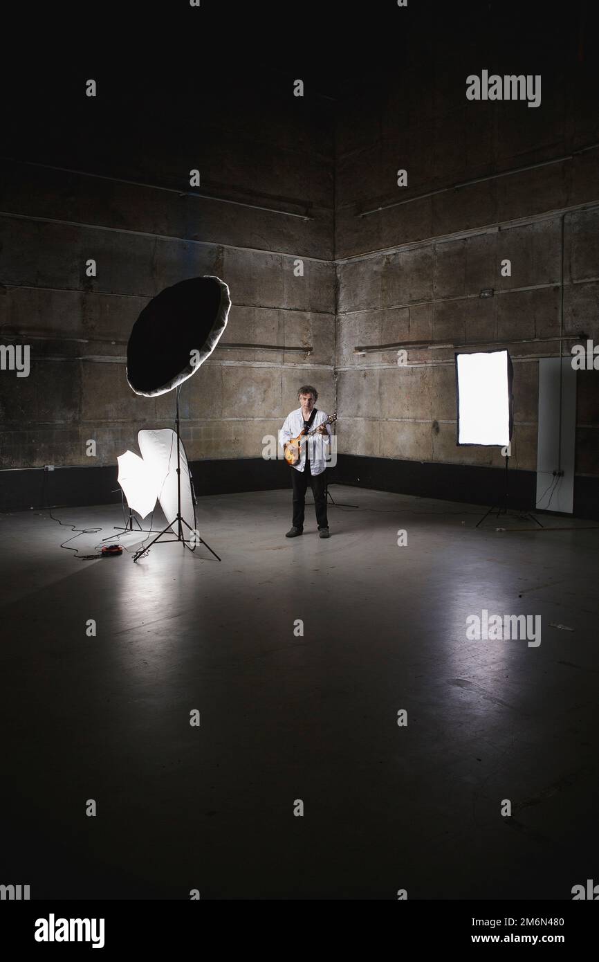 Jakko Jakszyk fotografiert in Elstree Studios, London. Stockfoto