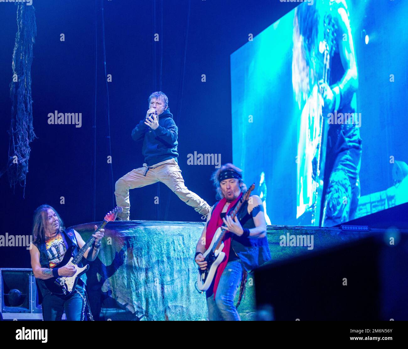 Iron Maiden im Konzert. Die Britsh Heavy Metal Band tritt in Het Gelredome Arnhem Holland auf. The Book of Souls Tour 2016. Vvbvanbree Fotografie Stockfoto