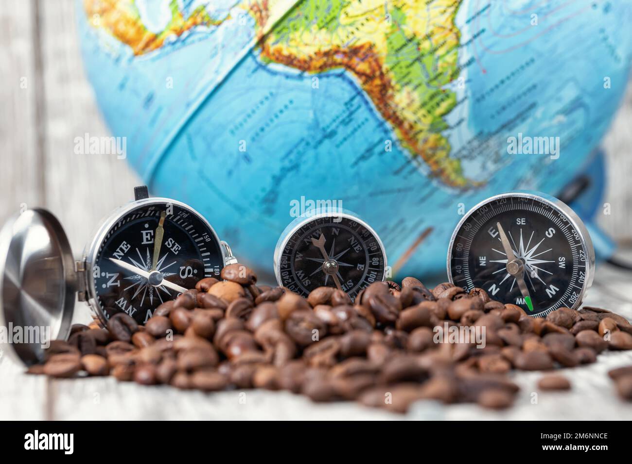 Konzept: Vielfalt der Kaffeearten je nach Ursprung der Bohnen Stockfoto