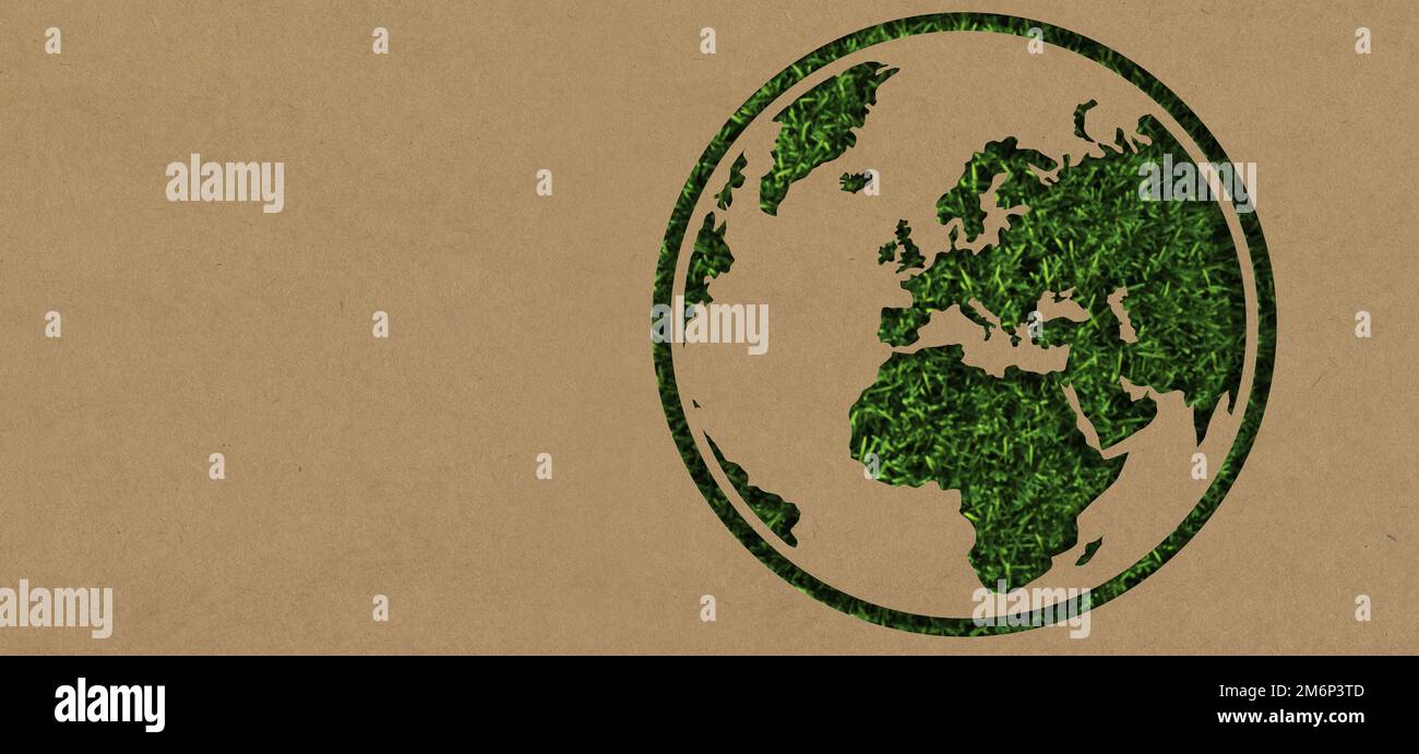 Erde, Modell und Nachhaltigkeit mit einem Symbol auf einem Poster oder Schild für den Umweltschutz. Natur-, Globus- und Erdtag mit Pappe Stockfoto