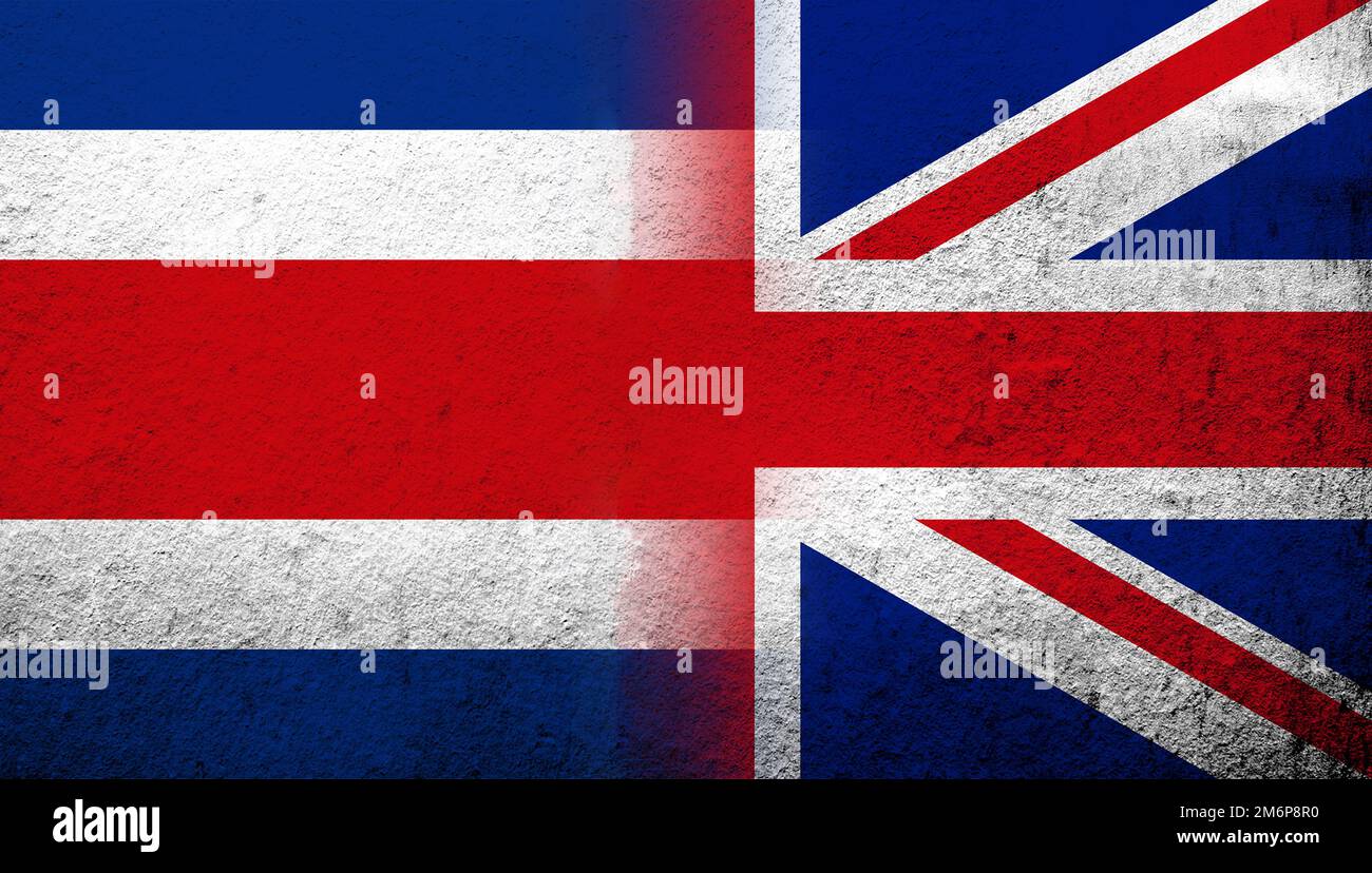 Nationalflagge des Vereinigten Königreichs (Großbritannien) Union Jack mit Republik Costa Rica Nationalflagge. Grungen Hintergrund Stockfoto