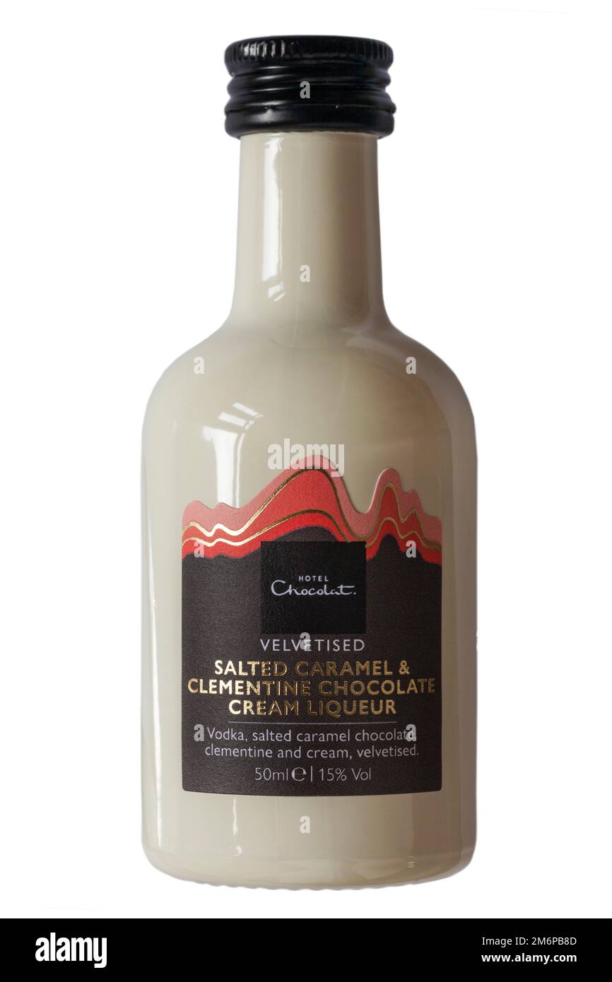 Samtig gesalzene Caramel & Clementine Schokoladencreme Likör - Wodka, gesalzene Karamellschokolade, Clementine und Sahne, vom Hotel Chocolat samtig Stockfoto