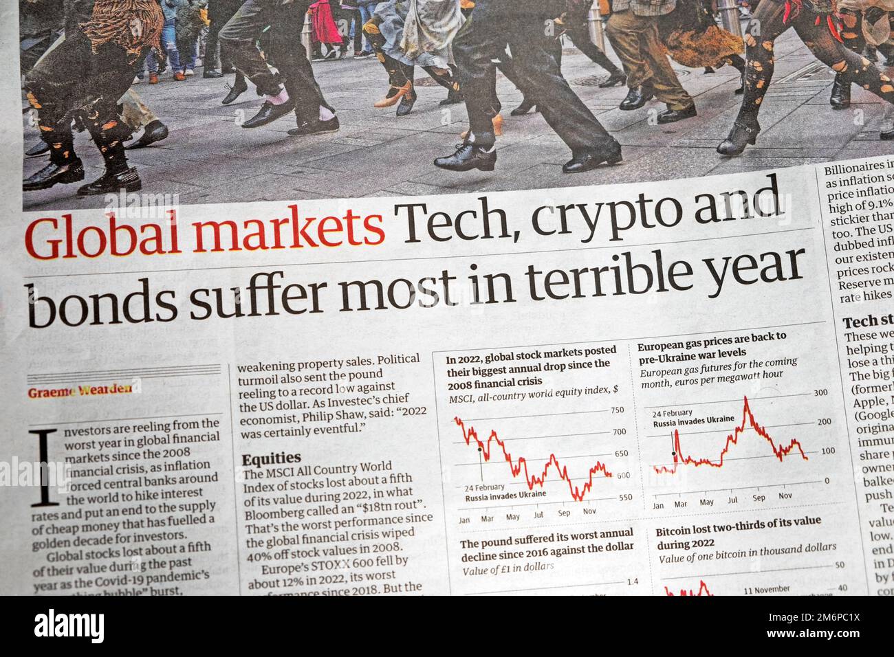 „Globale Märkte Tech, Crypto und Bonds leiden am meisten in einem schrecklichen Jahr“ Guardian, Schlagzeile Finanzmärkte Artikel 31. Dezember 2022 London UK Stockfoto