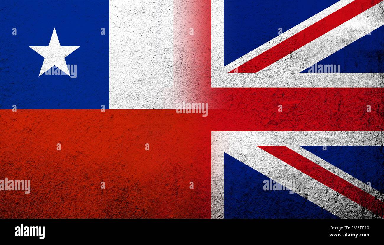 Nationalflagge des Vereinigten Königreichs (Großbritannien) Union Jack mit der Republik Chile Nationalflagge. Grungen Hintergrund Stockfoto